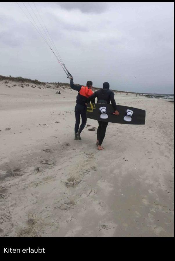 Die Kleine Acht - Direkt Am Strand Dierhagen Esterno foto